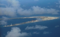 СМИ: Китай тайно перебросил ракетные комплексы на спорные острова