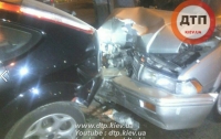 ДТП в Киеве: пьяный водитель разбил шесть авто на парковке