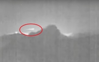 НЛО над извергающимся вулканом сняли на видео в Коста-Рике