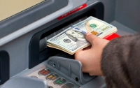 Банкоматы в США начали выдавать миллионы долларов
