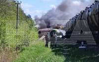 На Брянщині партизани підірвали залізничну колію, зійшов з рейок потяг з нафтопродуктами (відео)
