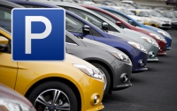 Киевлянам разрешили в выходные парковаться бесплатно
