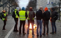 Во Франции почти тысяча задержанных во время протестов 