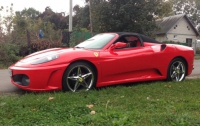 В Житомире продается Ferrari за $60 тысяч (ФОТО) 