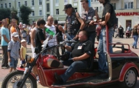 В Тернополе мотоцикл скрестили с «горбатым» «Запорожцем» (ФОТО)
