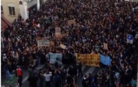 В Париже 7000 школьников вышли на акцию протеста
