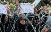 Тунисское правительство пошло навстречу протестующим