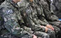 Суд Південної Кореї заборонив одностатевий секс в армії