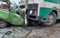 ДТП в Харьковской области: автобус раздавил авто с людьми