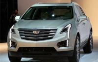 Cadillac назвал цену кроссовера XT5 в долларах