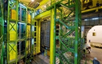 Ученые CERN обнаружили новые экзотические частицы