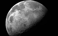 Американские ученые обнаружили на Луне гигантские подземные кратеры
