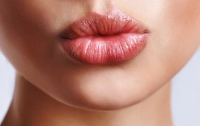 Пухлые губы без силикона (ВИДЕО)