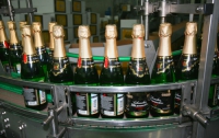 Украинские бизнесмены получат откуп от ЕС за отказ от шампанского, коньяка, пиццы и рокфора