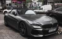 На дорогах Киева замечен эксклюзивный спорткар BMW Z4