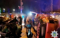 ДТП в Харькове: пострадали пять человек, один из автомобилей перевернулся