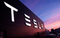 Компания Tesla закрывает часть бизнеса, - СМИ