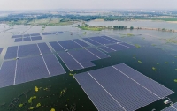 В Китае заработала крупнейшая в мире плавучая солнечная электростанция