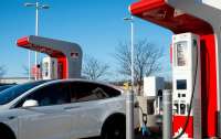 В Канаде профинансируют более 300 новых зарядных станций для электромобилей