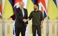 Борис Джонсон привез Украине военную помощь