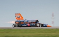 Реактивный автомобиль Bloodhound SSC совершил первое публичное 
