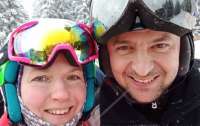 Зеленский покатался на лыжах и поучил украинцев, как нарушать все правила МОЗ