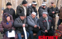 Голодающие чернобыльцы закрепились в Мариинском парке