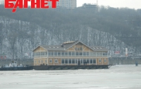 Киевские чиновники указали, куда идти плавучим ресторанам 