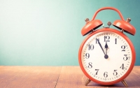 Летнее время 2018: когда украинцам переводить часы