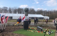 В Нидерландах открыли мемориал, посвященный жертвам катастрофы рейса MH17