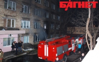 В центре Киева повторно загорелось общежитие 