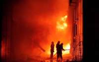 Пожар охватил 1 000 кв.м: В Харькове горел рынок 