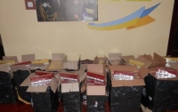 На Закарпатье задержали авто с тысячами пачек сигарет