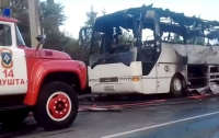 На трассе в Крыму сгорел автобус, перевозивший детей