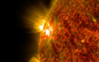 Новую вспышку на Солнце отнесли к наивысшему классу активности (видео)