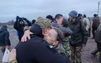 Украина вернула домой 140 защитников (фото)