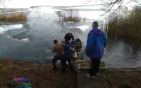 Мужчина в Кировоградской области провалился под лед на пруду