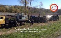 ДТП в Киевской области: перевернулась фура с амиаком