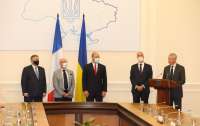 Україна та Франція підписали чотири міжурядові угоди на суму 1 мільярд 300 мільйонів євро