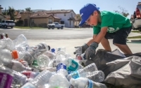 Семилетний мальчик основал компанию по переработке отходов