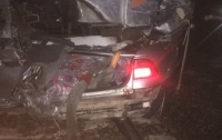 Столкновение поезда и авто под Киевом: появились подробности