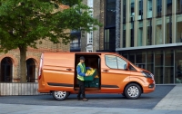 Новий Ford Transit Custom став ще стильнішим, продуктивнішим і технологічнішим