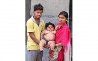 Обнаружена самая толстая в мире девочка-младенец
