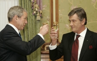 Ющенко и Буш довольны друг другом
