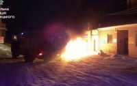 Автомобиль загорелся на улице в Кропивницком