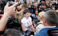 Журналиста в Херсоне избили во время акции в честь возвращения Н. Савченко