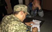 В Ровненской обл. мужчина избил военного, который вручил ему повестку в военкомат
