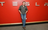 Bloomberg рассказал, кто поможет Маску выкупить Tesla