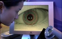 В США усиливают борьбу с подделкой документов с помощью биометрии
