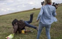 Венгерская журналистка получила 3 года условно за нападение на мигрантов